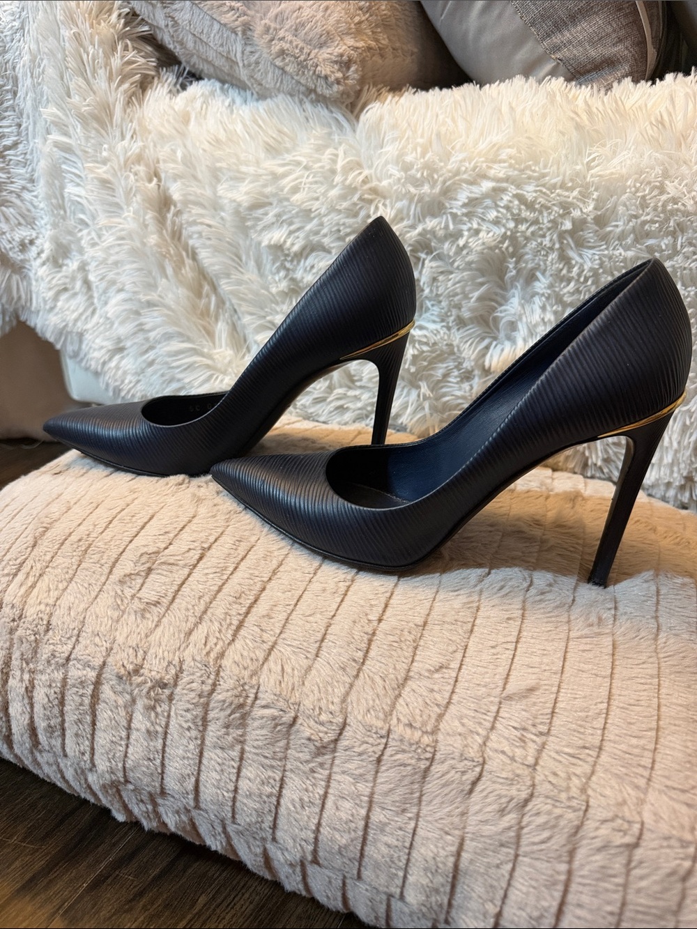 Louis Vuitton  Eyeline Pump 10 - Navy